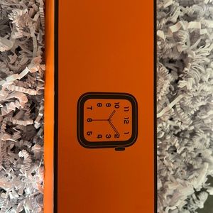 Apple Watch Series 4 Hermès 40mm Watch Stainless Steel